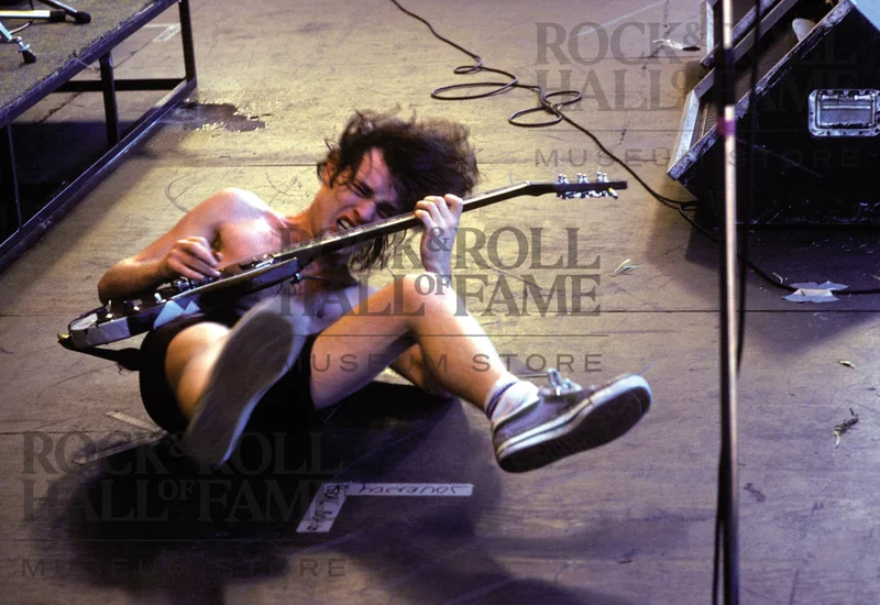ANGUS YOUNG OAKLAND COLISEUM - 1978