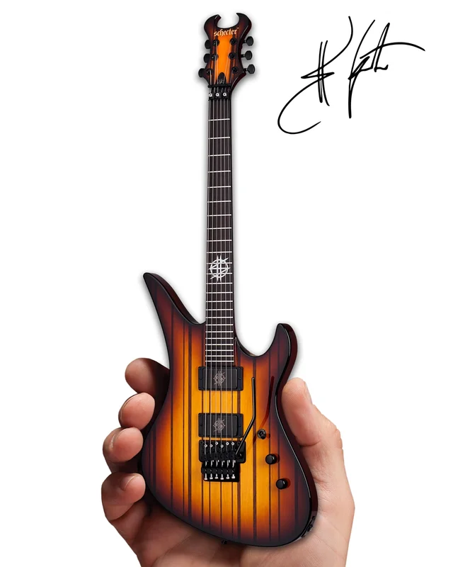 AVENGED SEVENFOLD - SYNYSTER GATES - FR USA SIGNATURE SCHECTER - MINI GUITAR