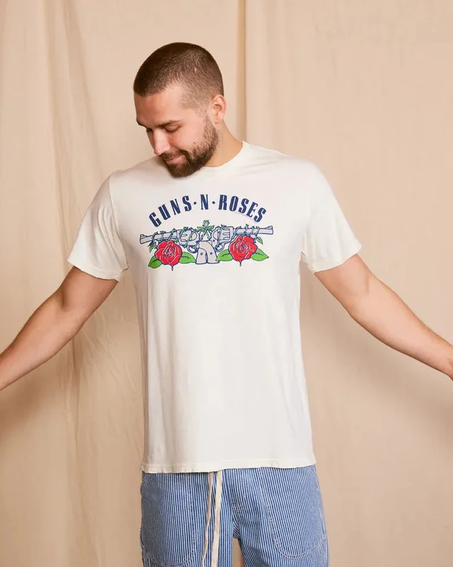 GUNS N' ROSES - PISTOLS UNISEX T-SHIRT