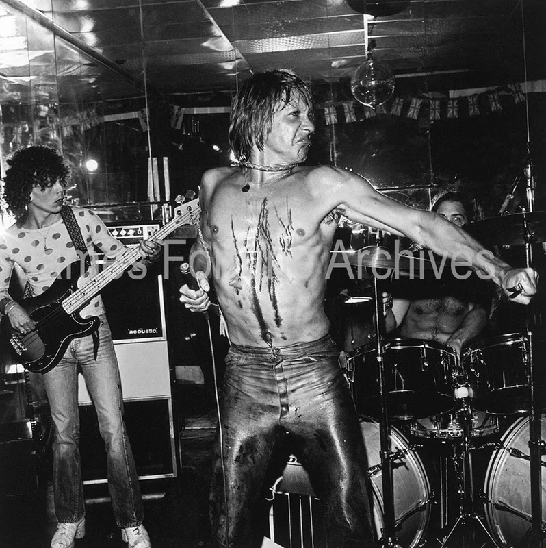 IGGY & THE STOOGES WHISKY A GO-GO HOLLYWOOD, CA 1974