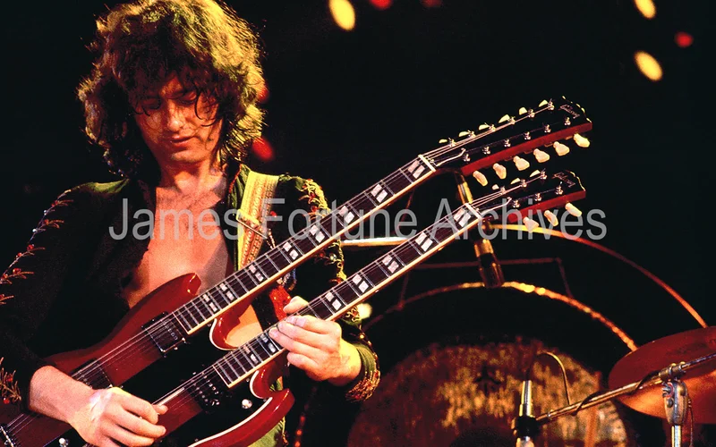 LED ZEPPELIN COLORED JIMMY PAGE THE LOS ANGELES FORUM 1973