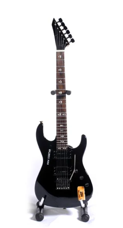 METALLICA - KIRK HAMMETT - CAUTION HOT MINI GUITAR