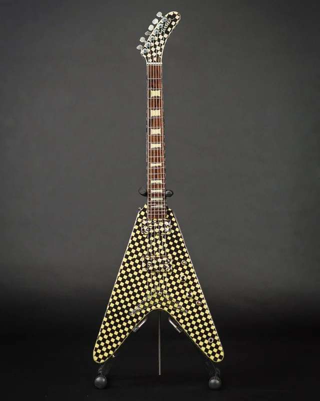 RICK NIELSEN - CHECKERED V - MINI GUITAR
