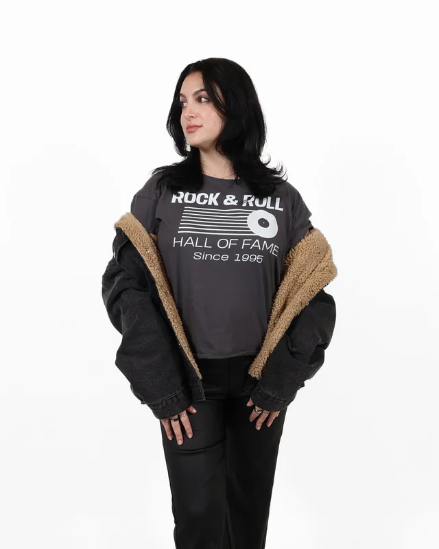 ROCK HALL RETRO RECORD FITTED ONYX T-SHIRT