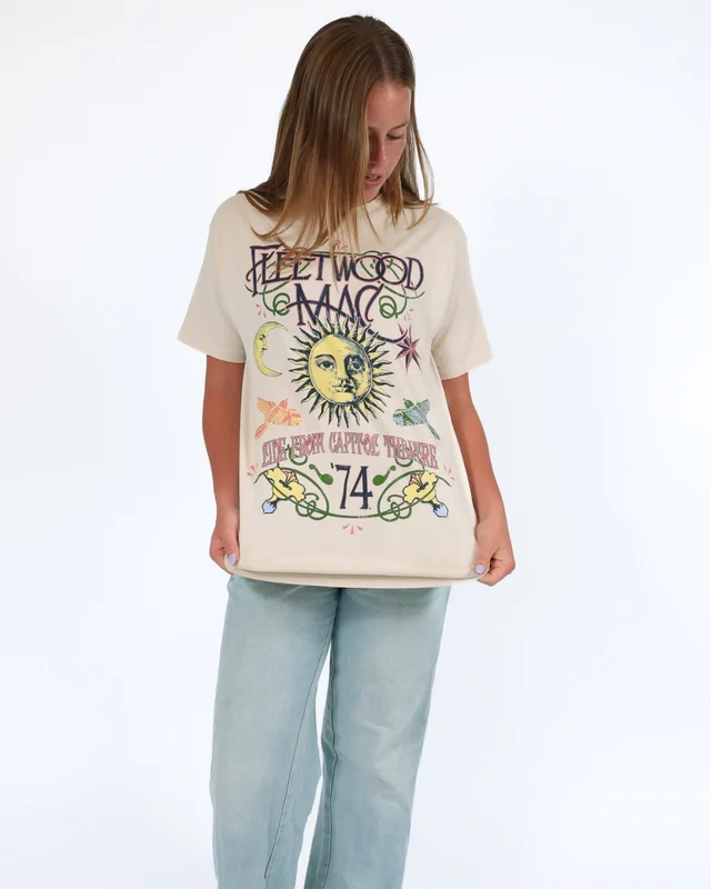ROCK HALL x DAYDREAMER - EXCLUSIVE FLEETWOOD MAC T-SHIRT