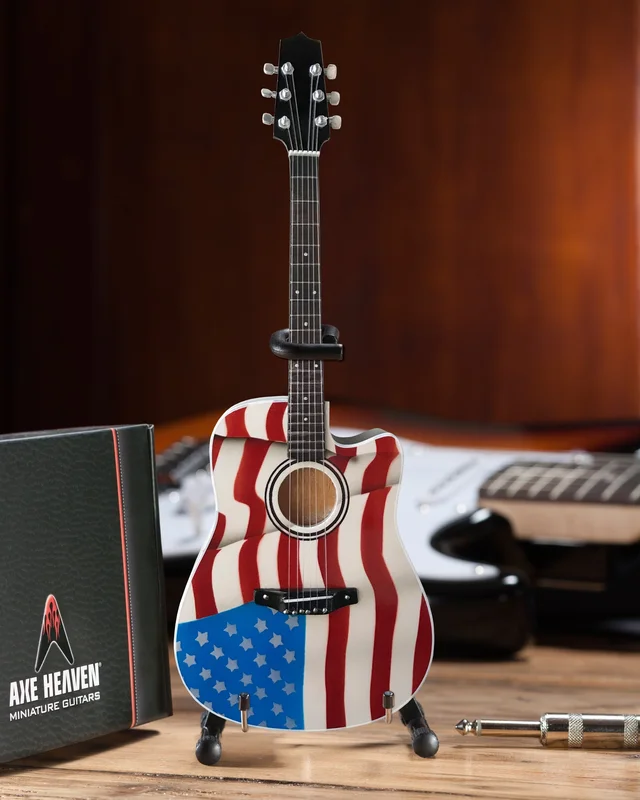 TOBY KEITH SIGNATURE USA FLAG ACOUSTIC MINI ACOUSTIC GUITAR MODEL
