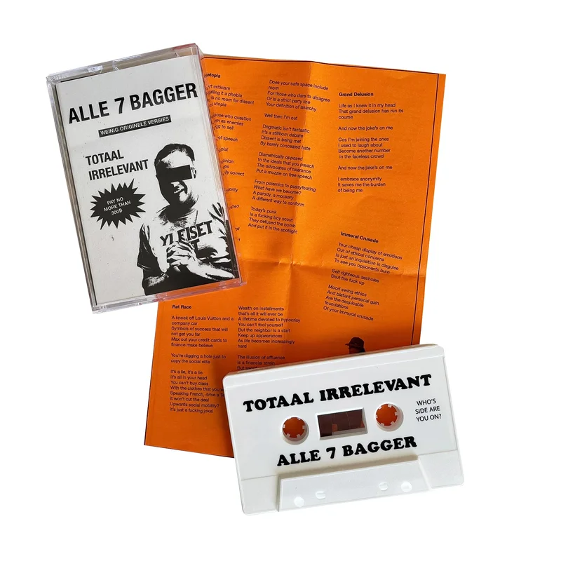 Totaal Irrelevant: Alle 7 Bagger cassette