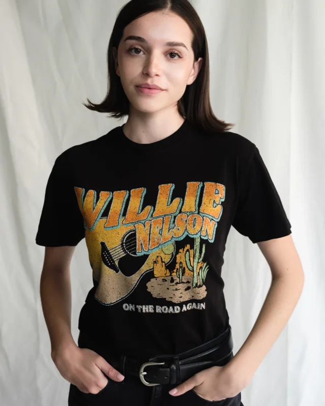 WILLIE NELSON - LIKE A BAND O' GYPSIES TEE Vintage Black